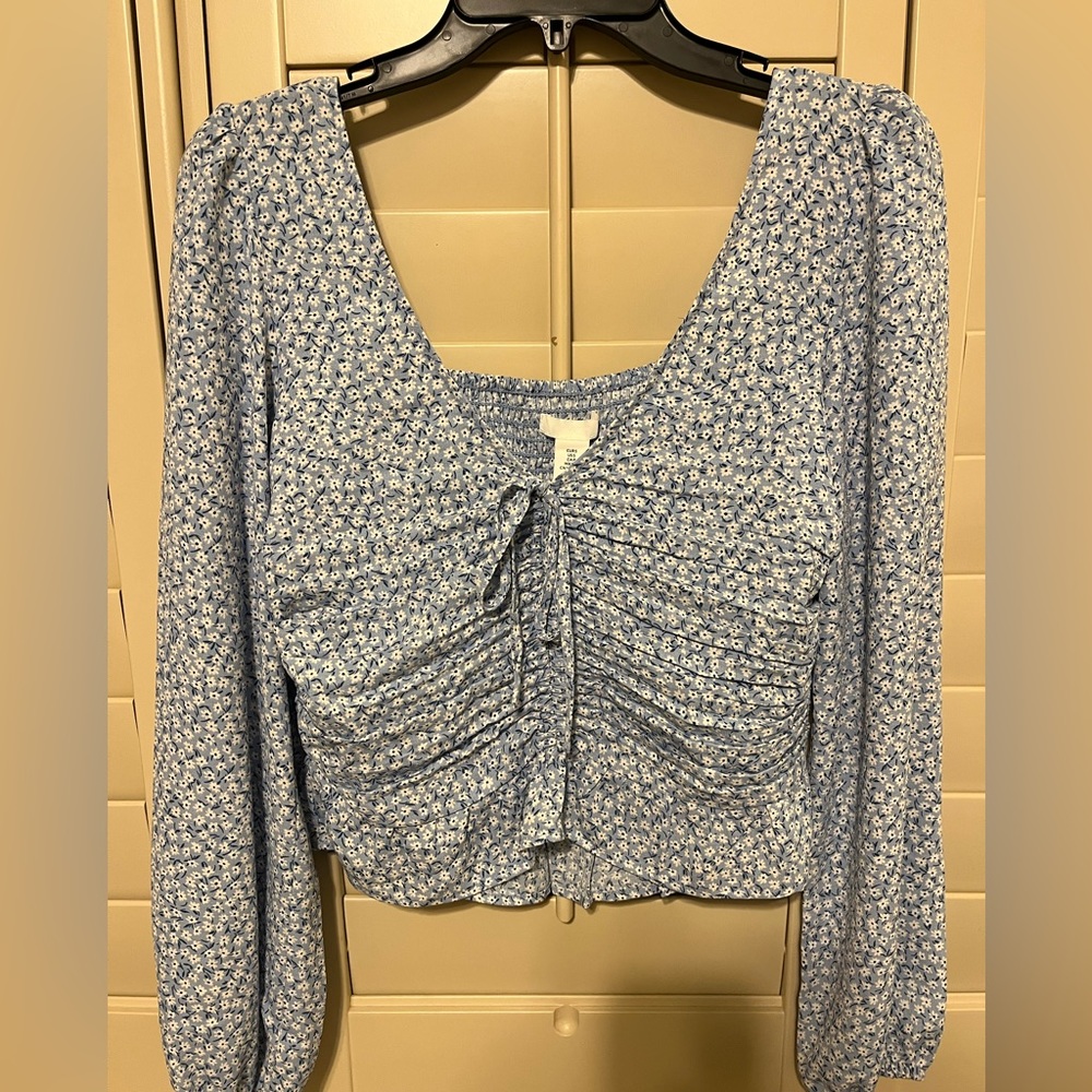 H&M Blue Floral Peasant Top